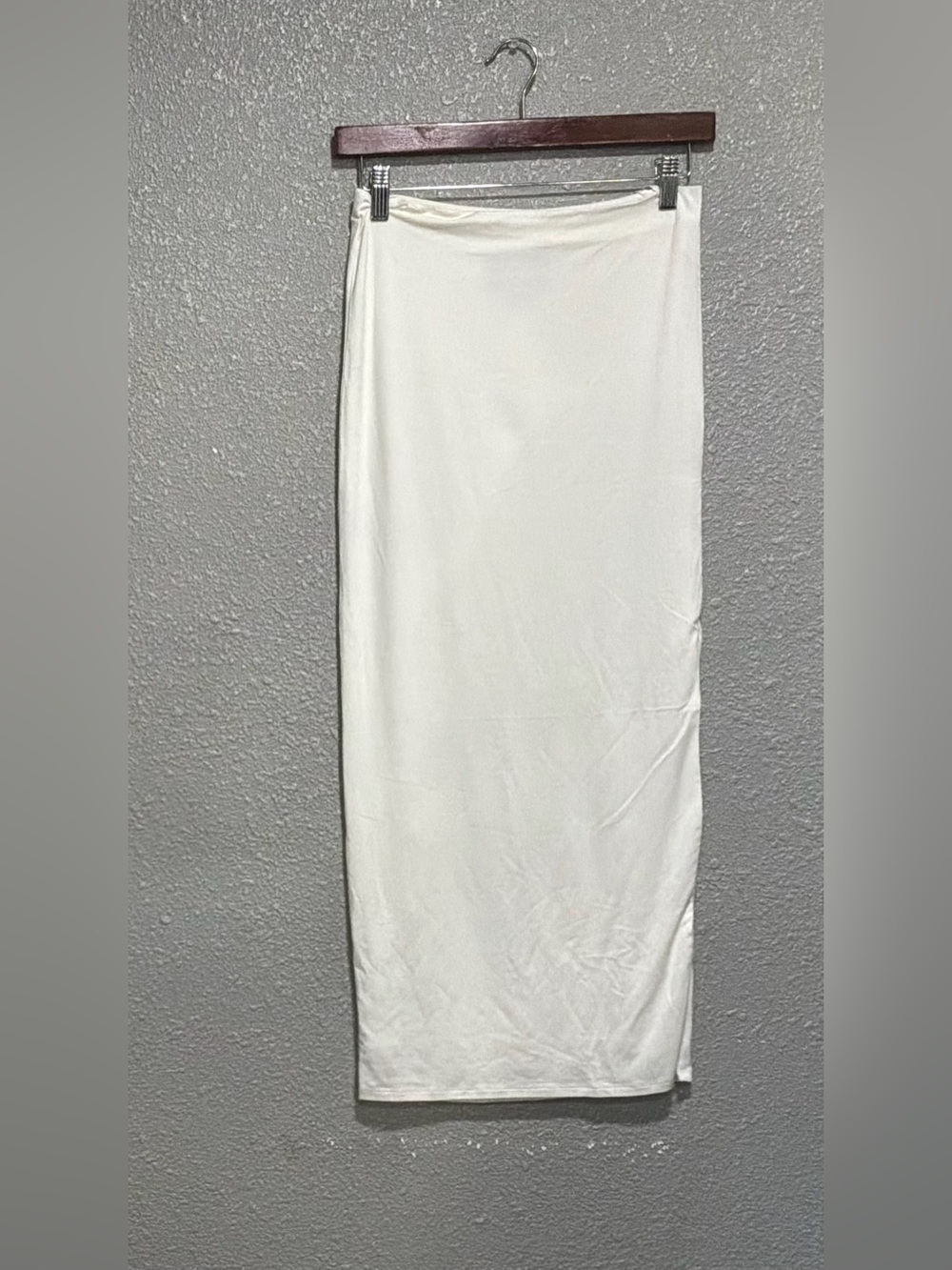 Sleek White Maxi Pencil Skirt